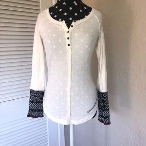 Waffle Henley tee with wrist sweater detail